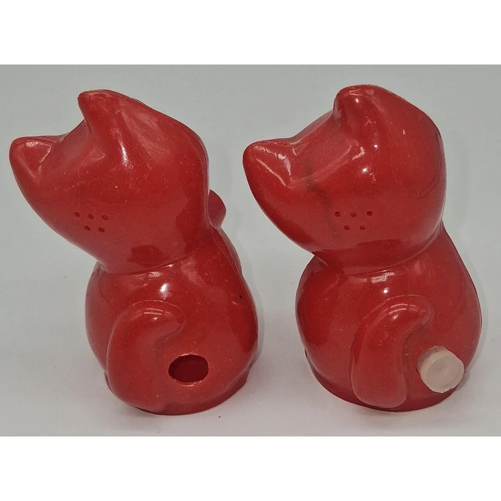 Vintage Red Plastic Cat Salt and Pepper Shakers Set Mid Century Kitsch Feline